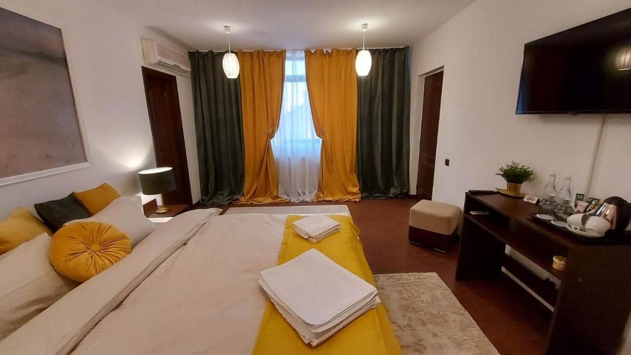 Hotel Ambiennt Bukarest Exterior foto